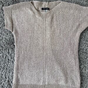 Cable & Gauge Short-Sleeve Scoop Neck Sweater in Light Taupe